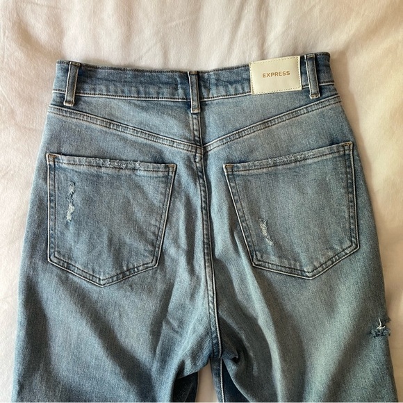 Express Straight Super High-Rise Jeans - Picture 5 of 6